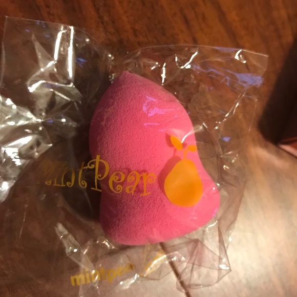 Mix & match brand new beauty items - Picture 7 of 8